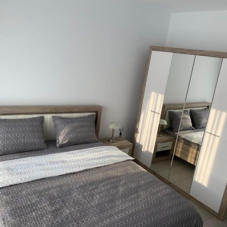 Apartament 2 Camere Prima Nufaru Oradea Luaran gambar