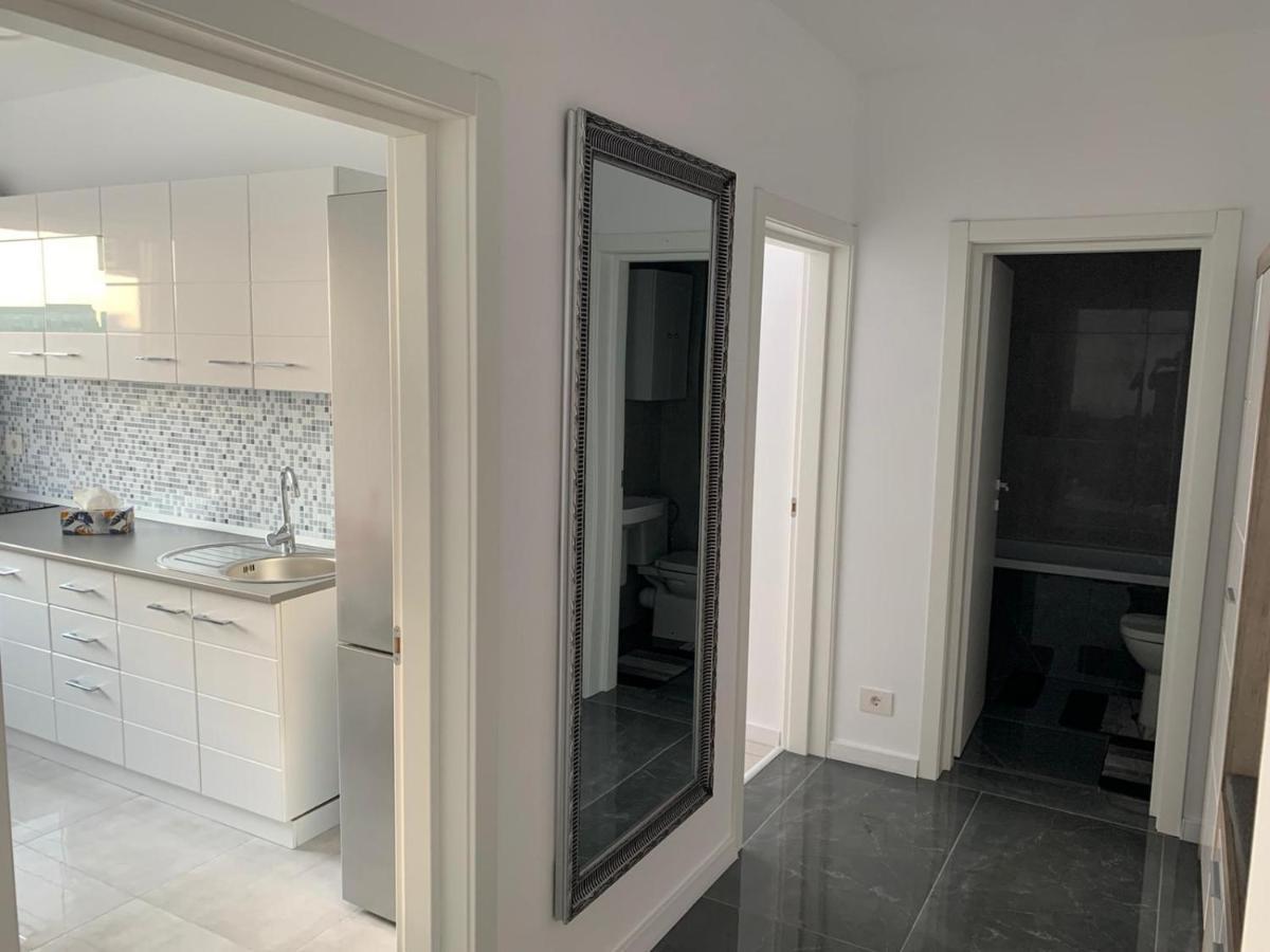 Apartament 2 Camere Prima Nufaru Oradea Luaran gambar